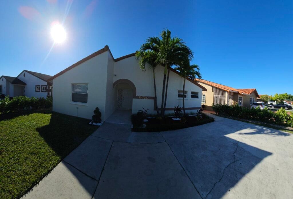 13720 SW 13th ST MIAMI, FL 33184